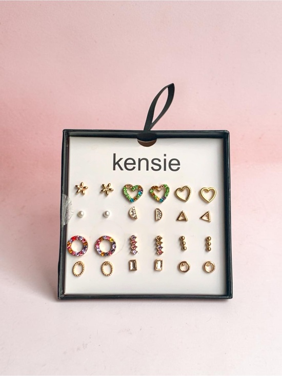 Kensie Jewelry - kensie 12 multicolor Gold Tone Multicolor and Green Heart Stud Earring Set. NWT